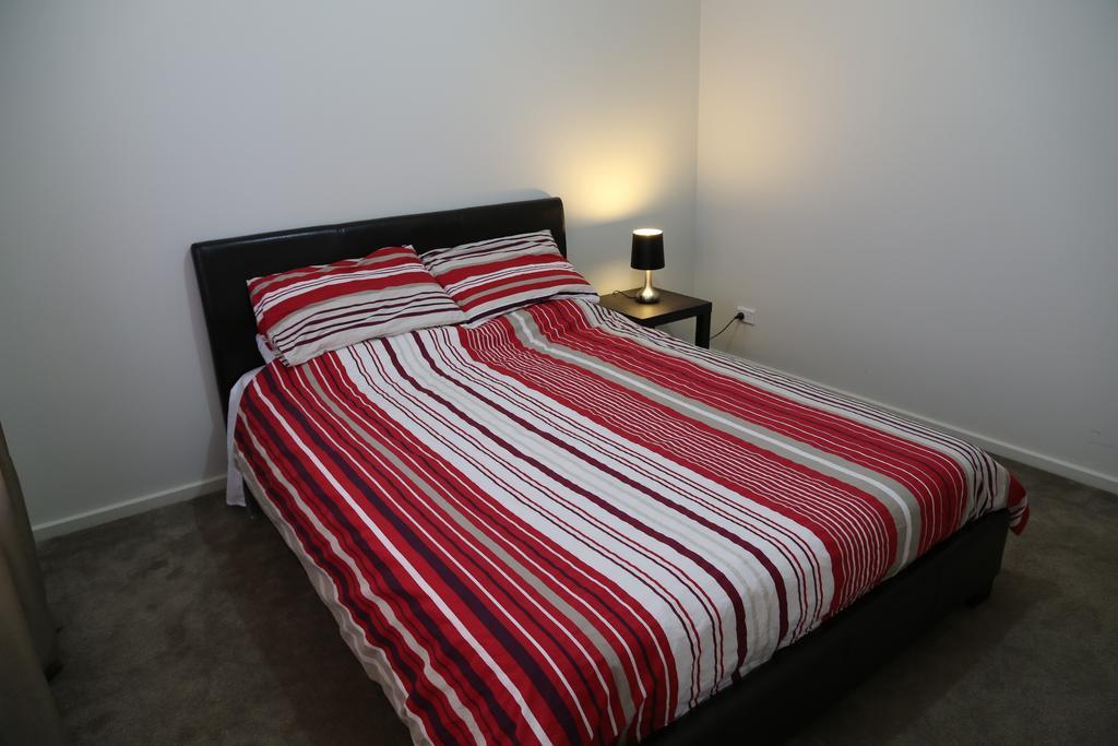 Apple House Apartment Tarneit Room photo